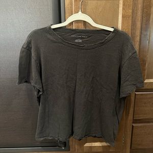 American eagle distressed cropped t-shirt